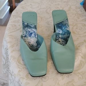 Bandolino Vintage Heels
